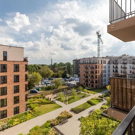 Superapart Sierakowskiego 4 * Warszawa